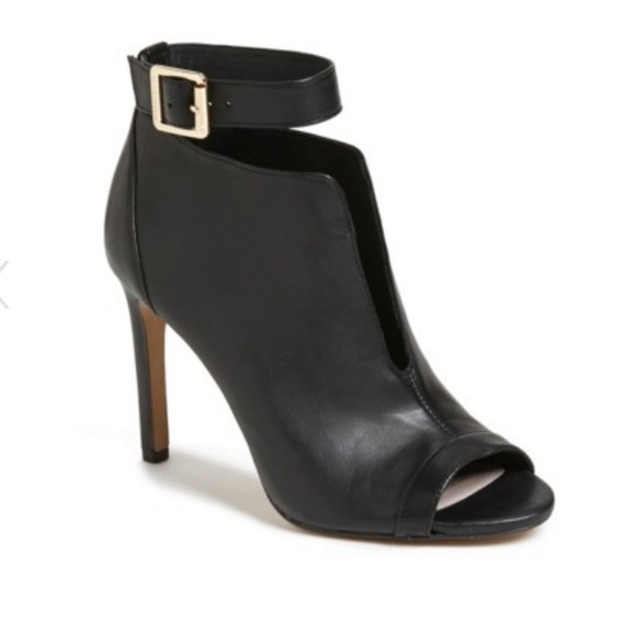 Vince Camuto Shoes - EUC Vince Camuto Kalisi bootie